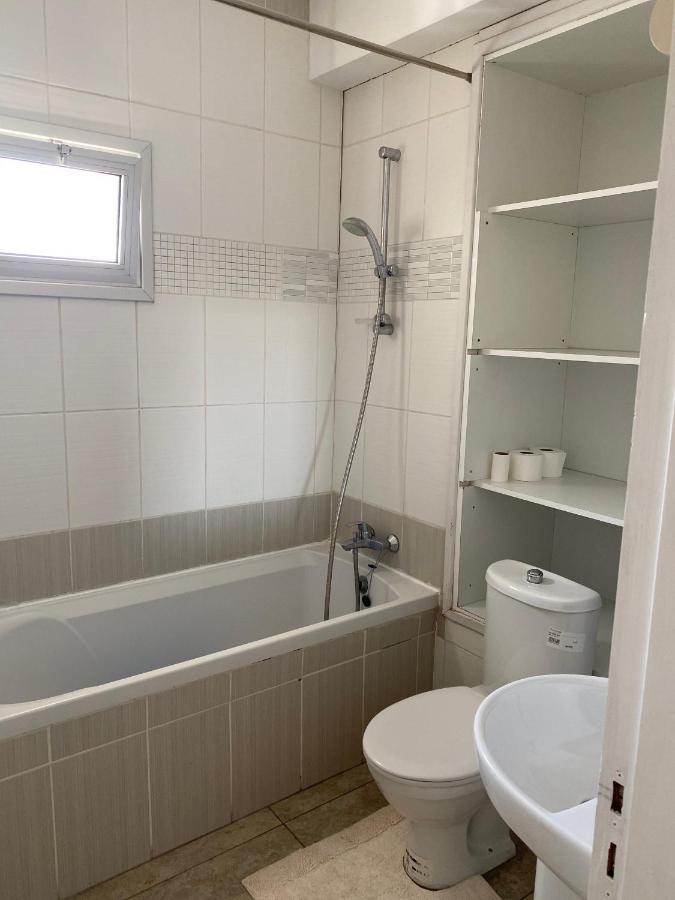 Milky Apartment ลิมาซอล ภายนอก รูปภาพ